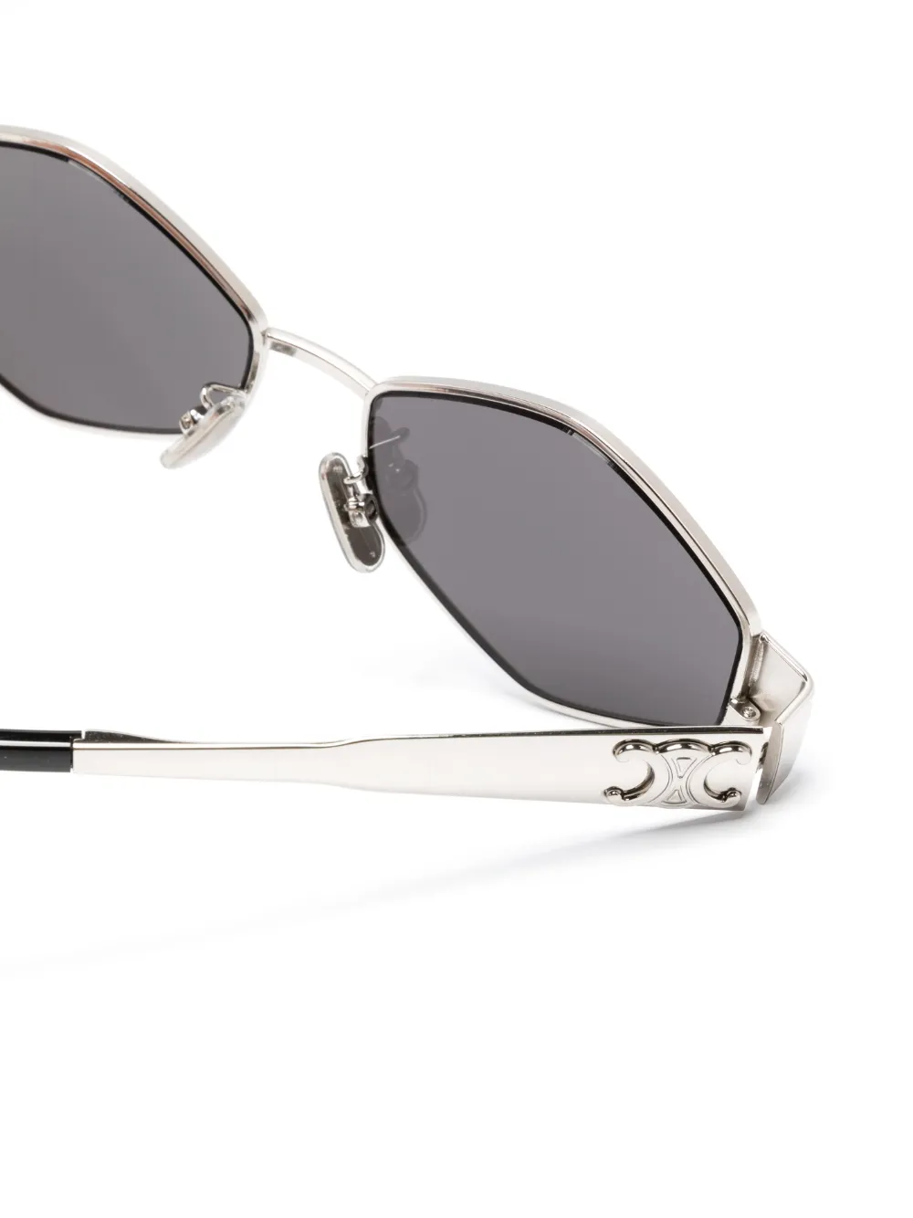 20483871_50451331_1000