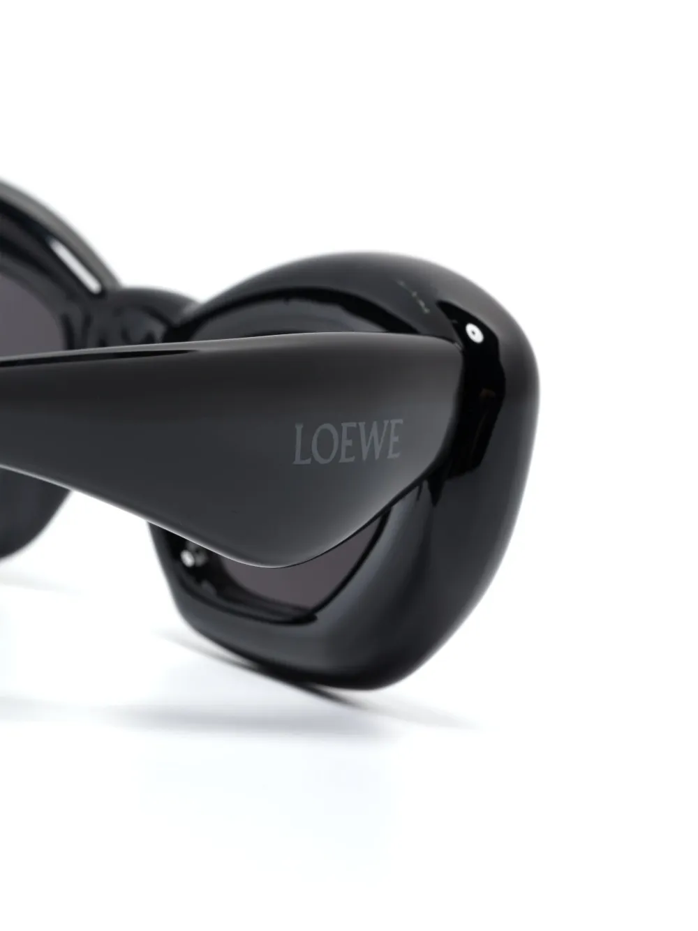 21788644_51948700_1000 (1)