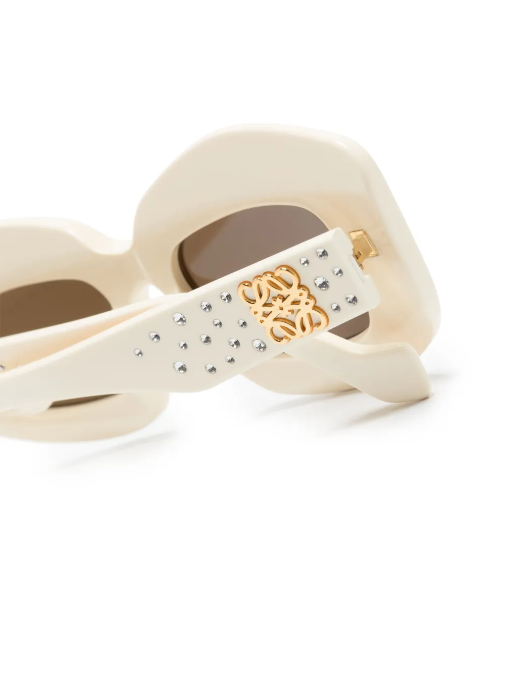 22434063_52440626_1000