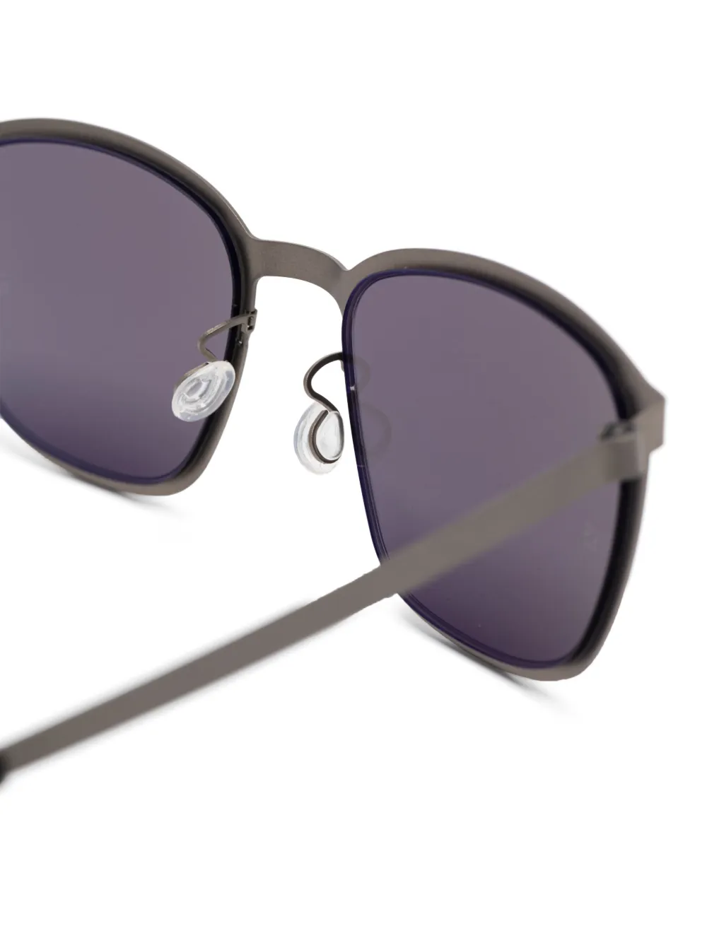 32015224_62169392_1000