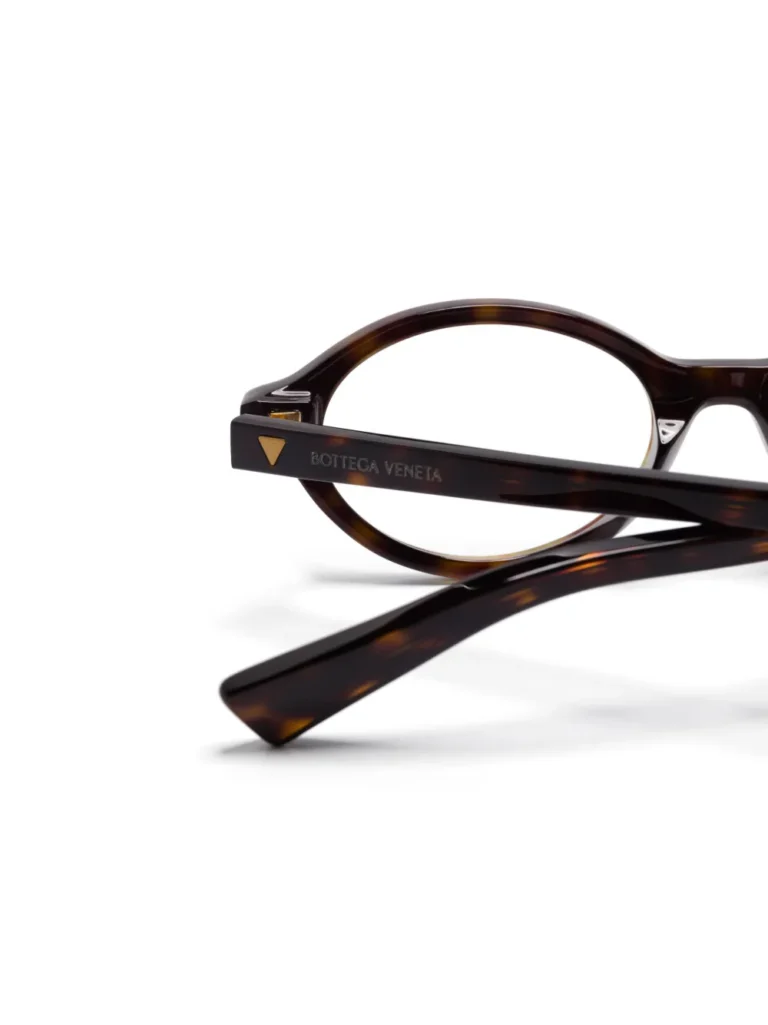 28534451_58038013_1000