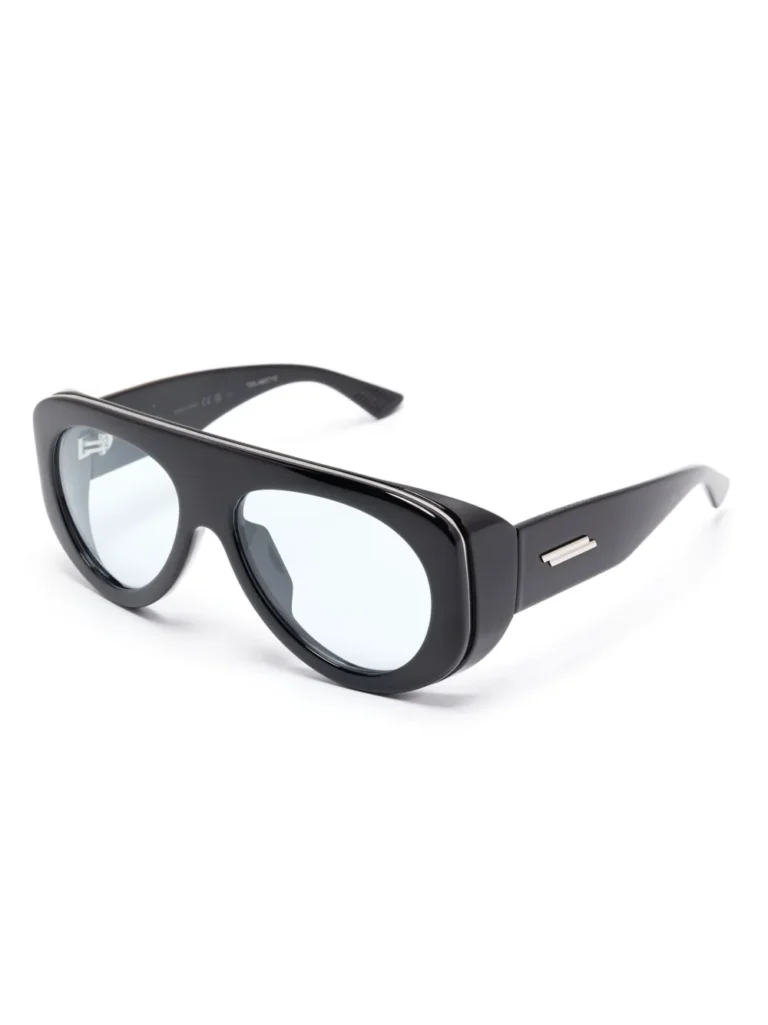 29641000_58911543_1000