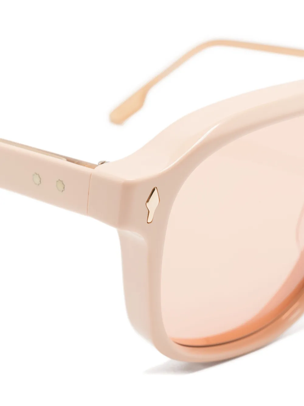 31199820_62016393_1000