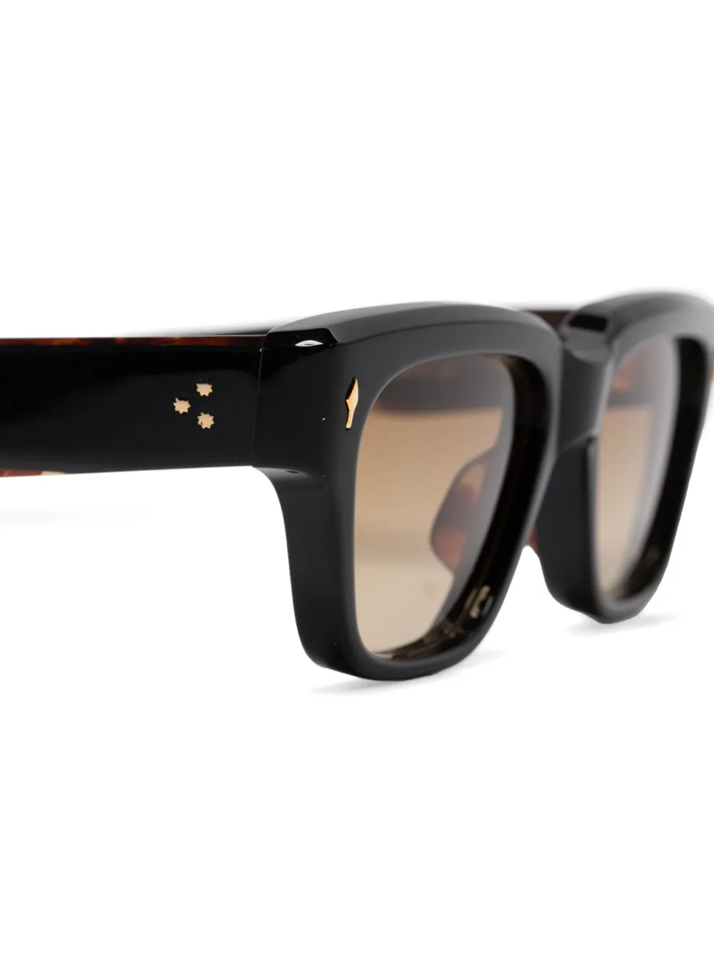 31993798_62167871_1000