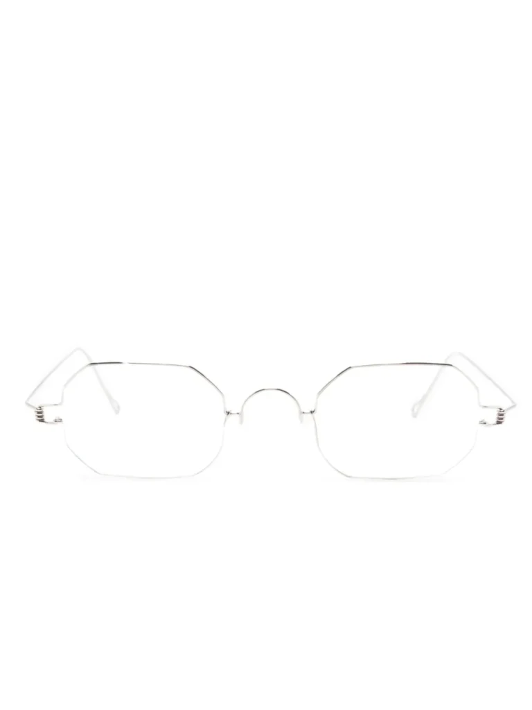 32106228_62387293_1000