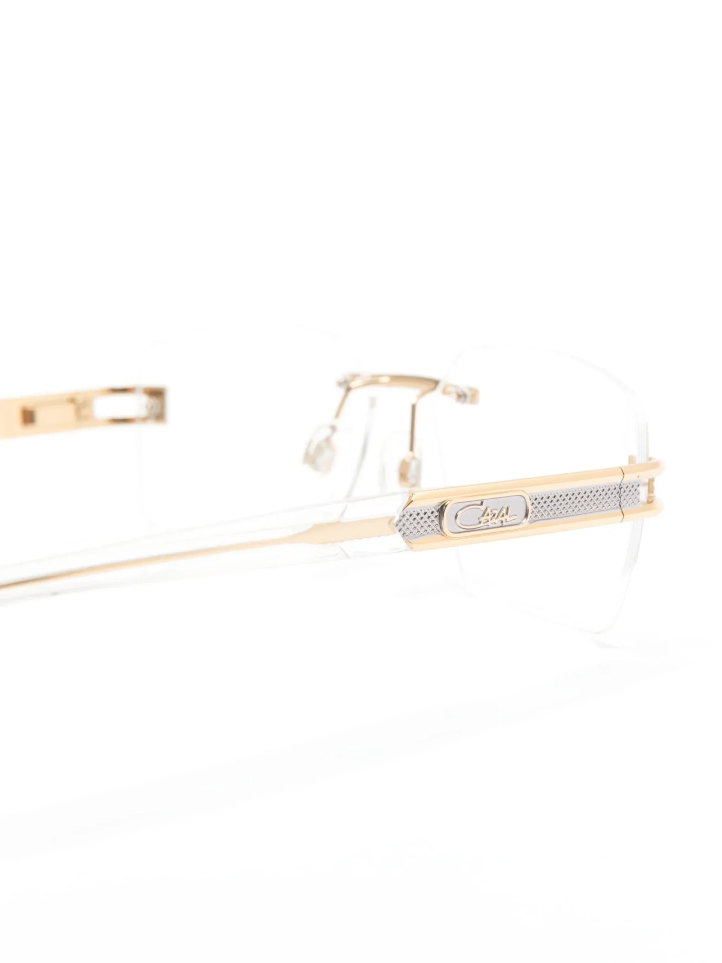 23972340_54143839_2048