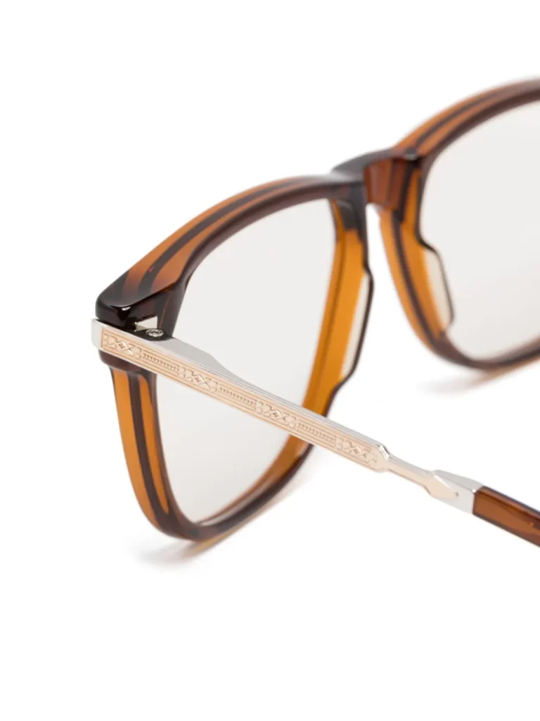 30255877_59714987_1000