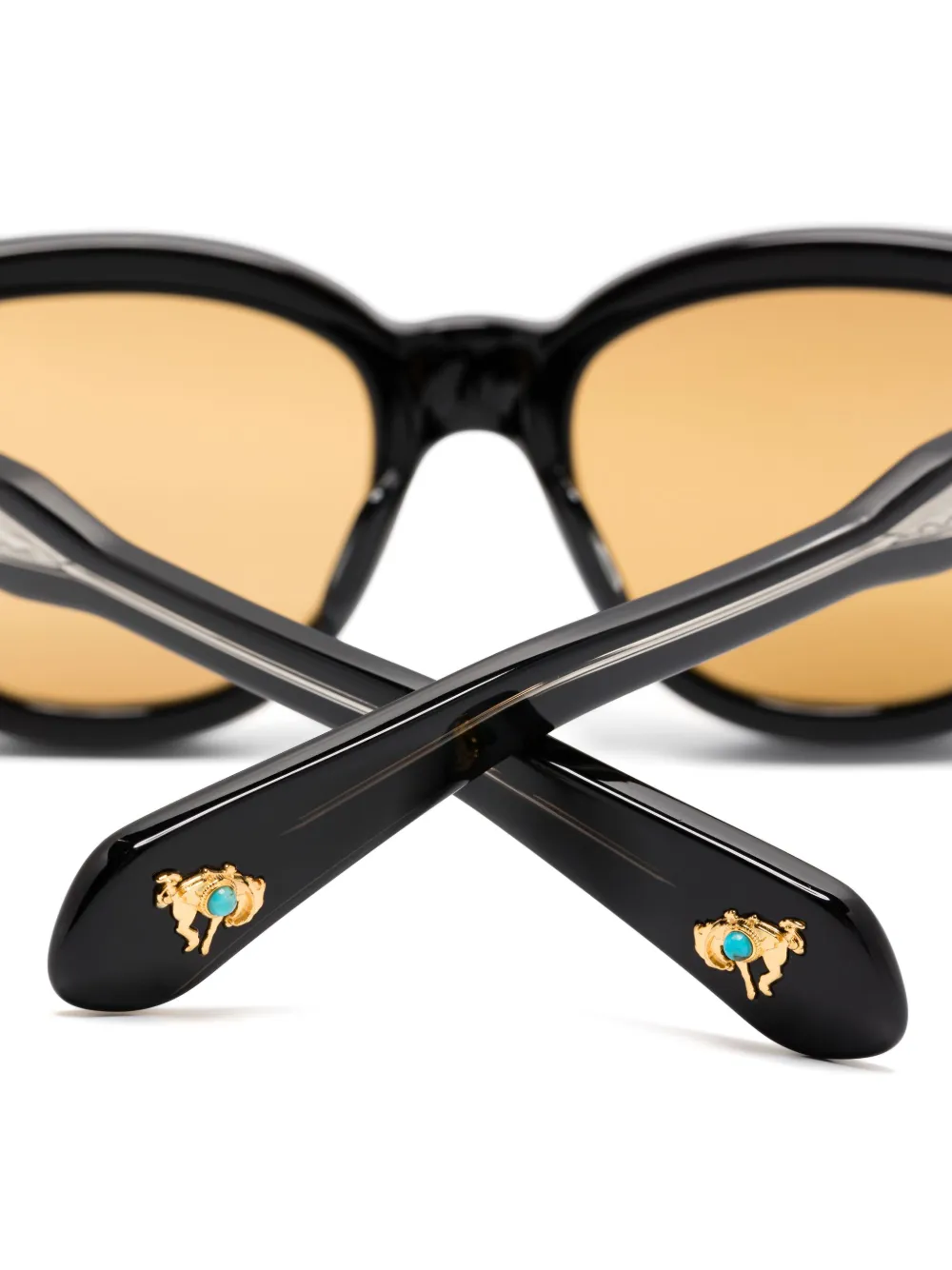 30256655_59691077_1000