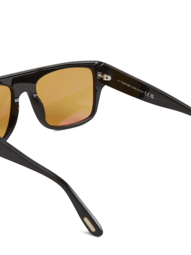 30849515_59789828_1000