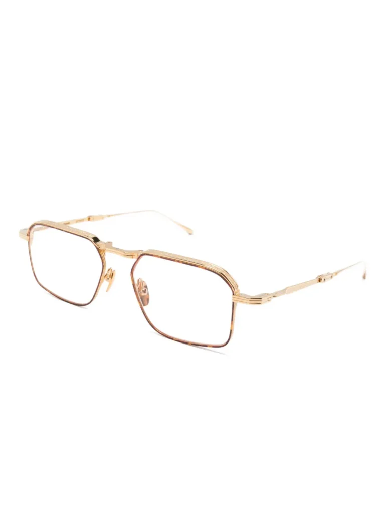 31197669_61856639_1000