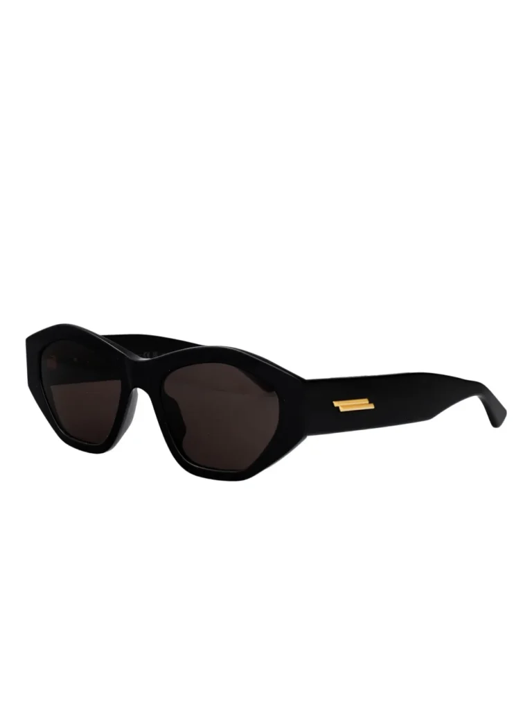 32333728_62424422_1000