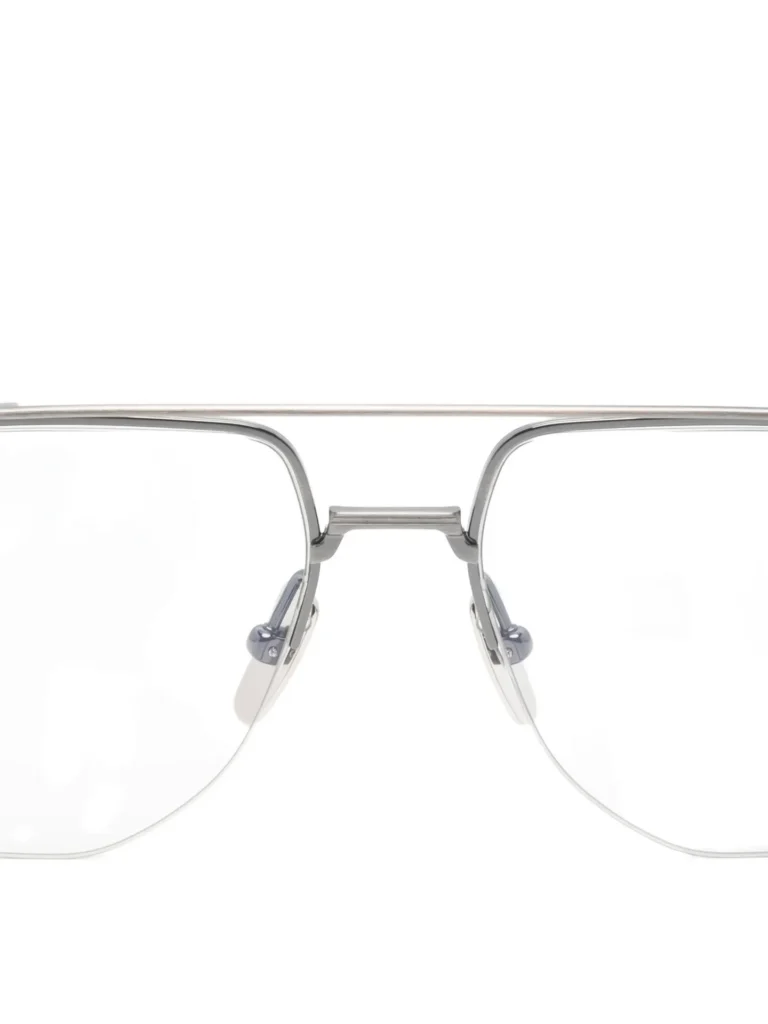 32687505_63088535_2048