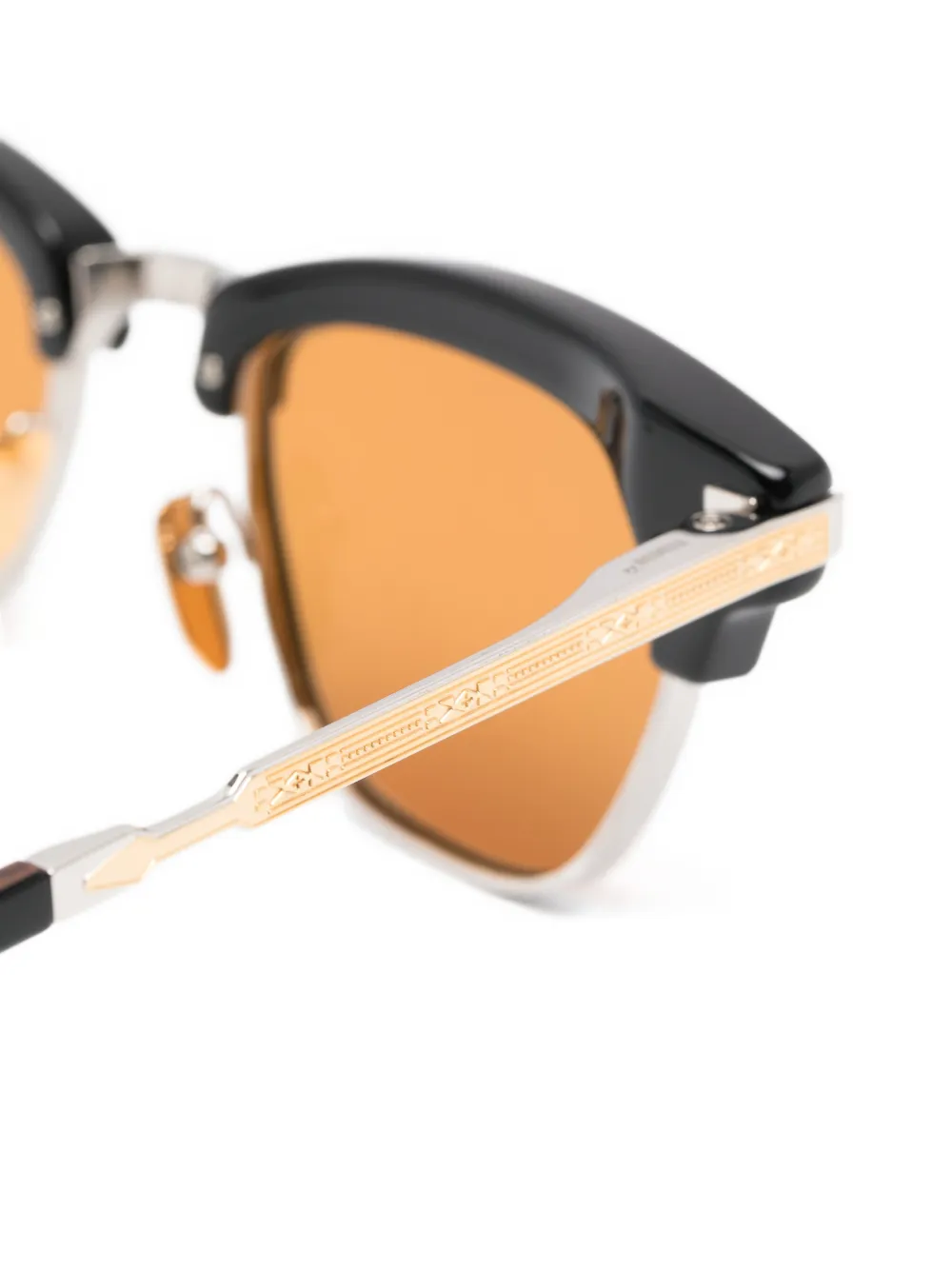 32731421_63284136_1000