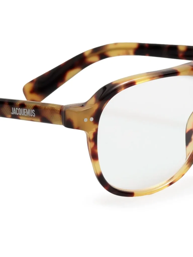 30103576_59167818_1000