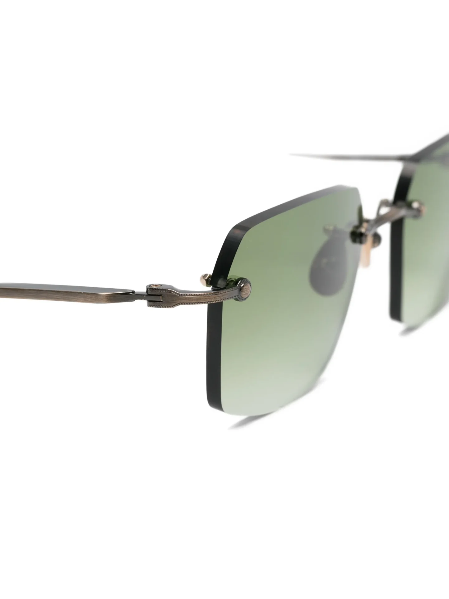 33244264_64041064_2048