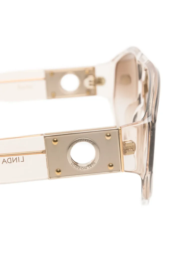 33641303_64654289_2048