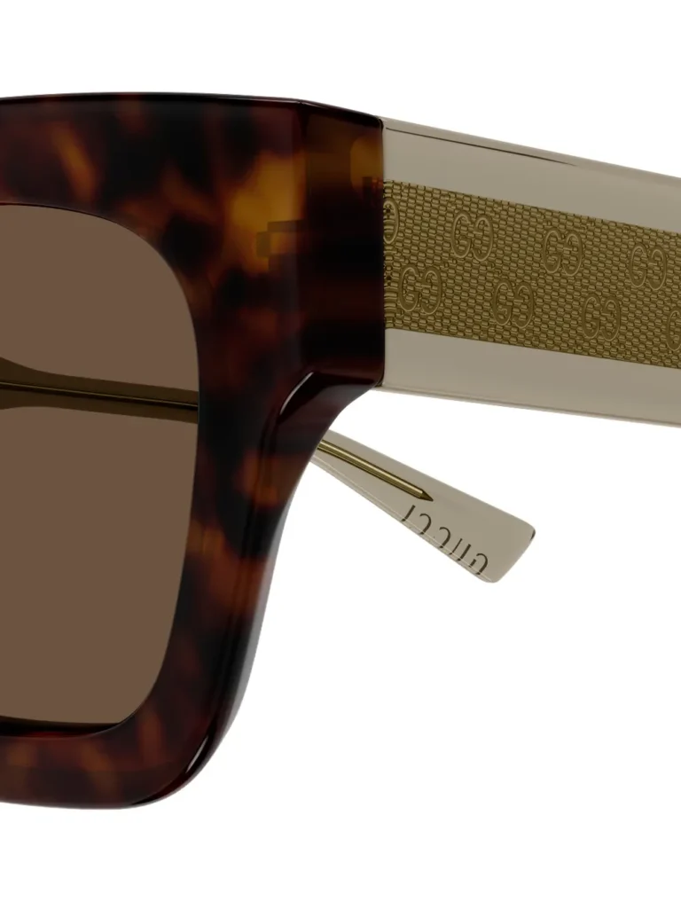 33882838_64802471_1000