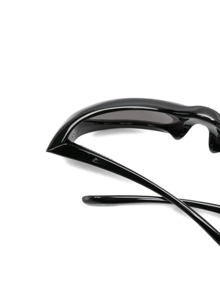 33245113_65484914_1000