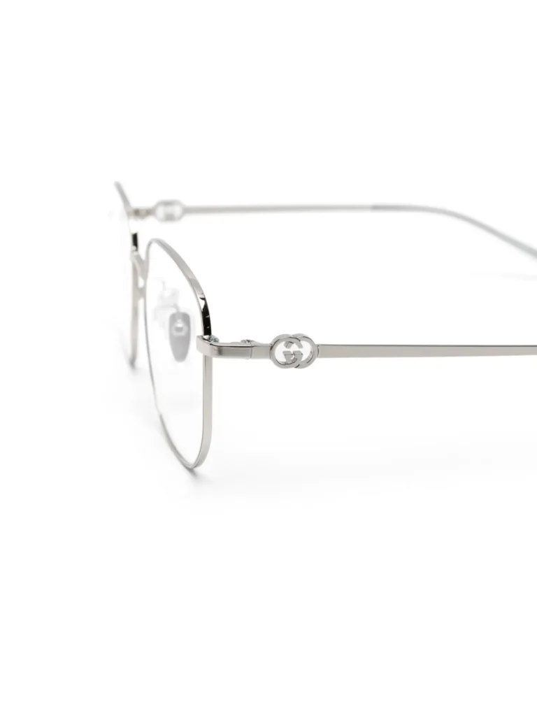 33246023_65159781_2048