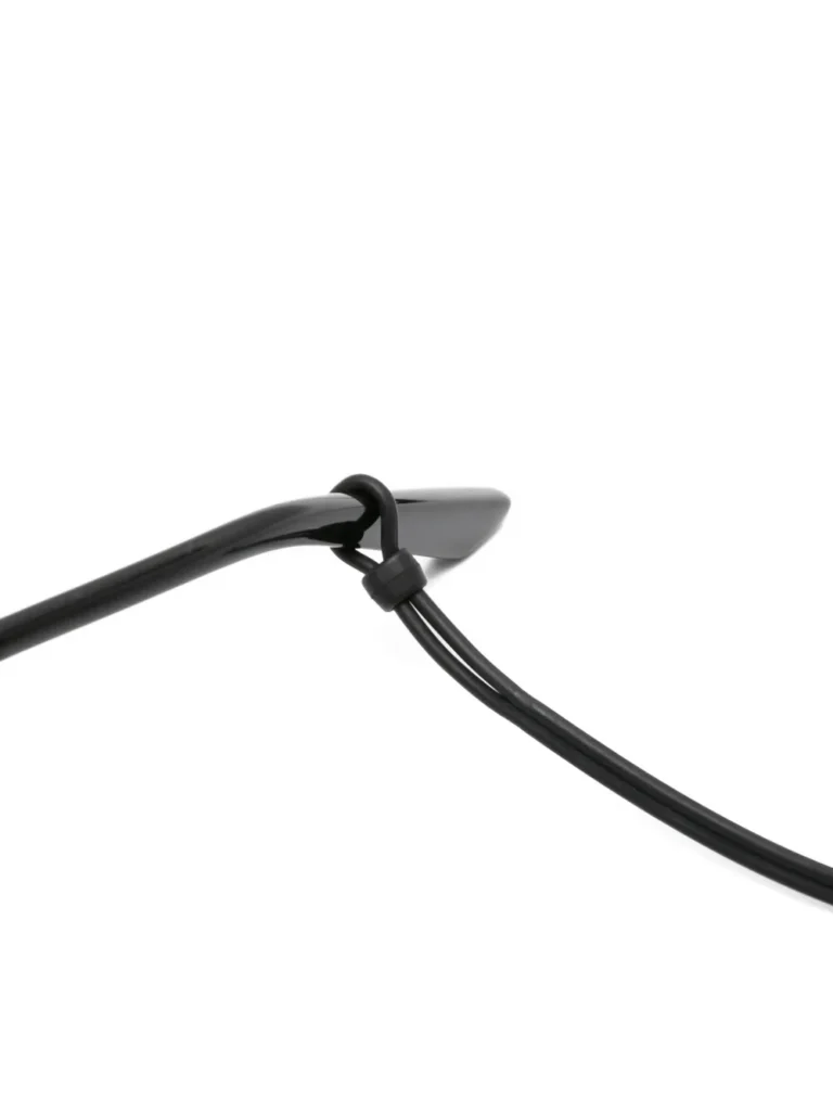 33246060_65452301_1000