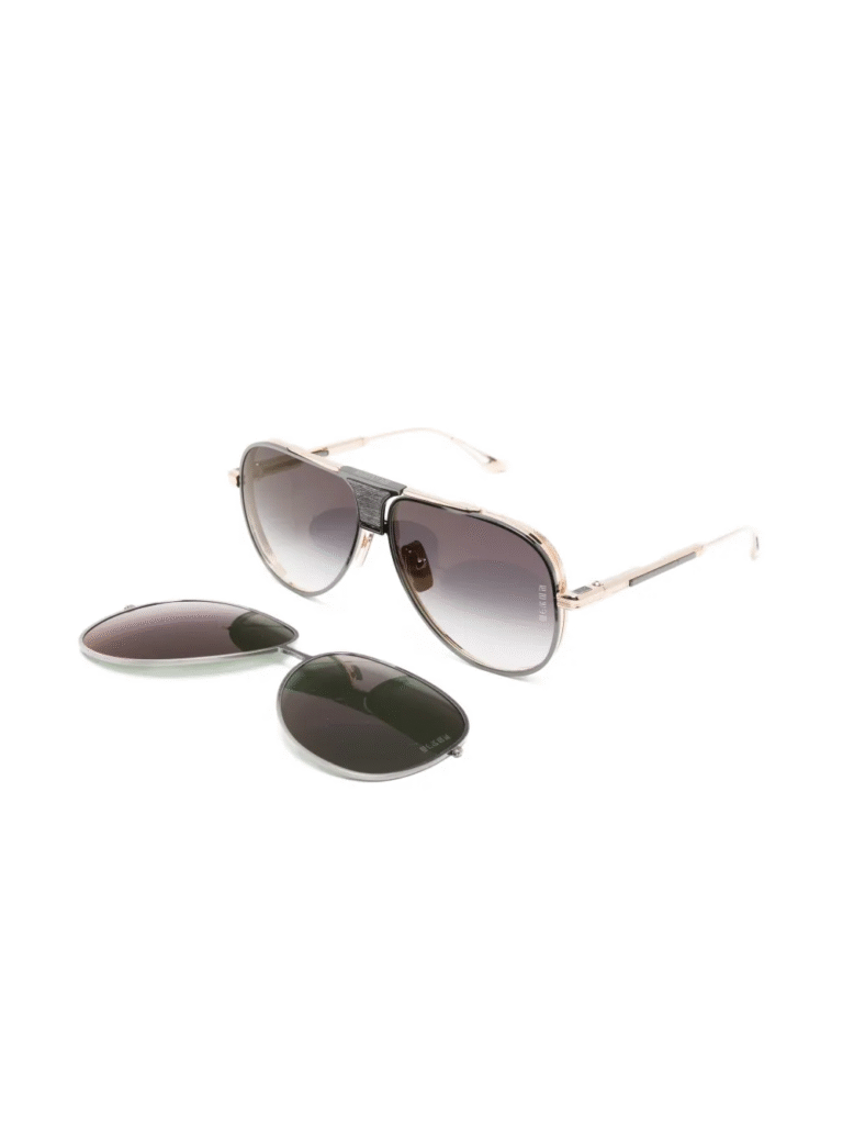 34780886_66264324_1000